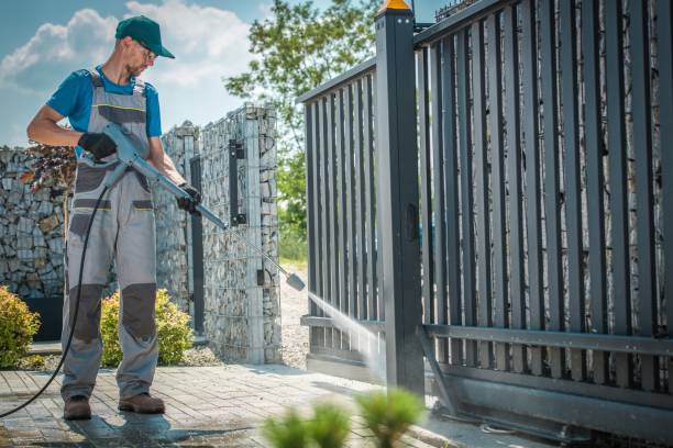 Best Pre-Holiday Cleaning  in Toppenish, WA
